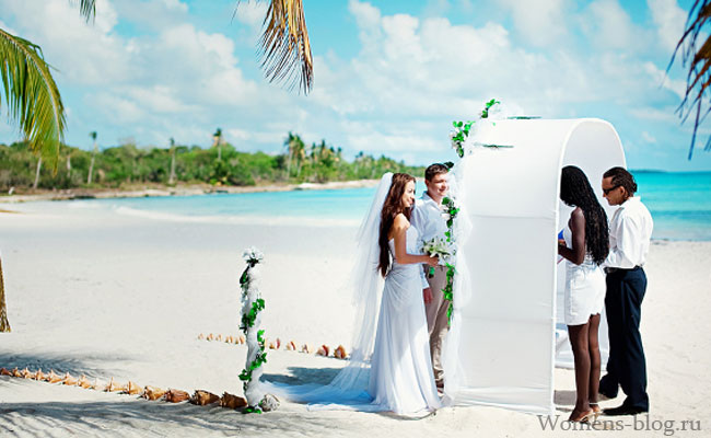 Свадьба за гарницей: бракосочетание в Доминикане.